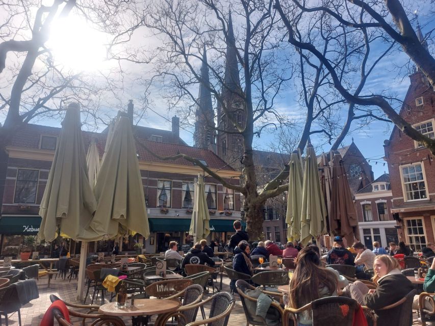 Delft: Dive into the Golden Age on a Private Walking Tour - Canals, bridges, and the old center