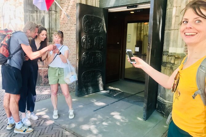 Discover the best spots in Den Bosch with Outside Escape - Rozemarijnstraatje and the Route’s Narrow Finish