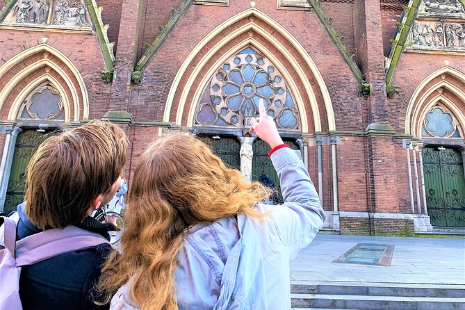 Discover The Hague with a self-guided Outside Escape city tour - Jagerstraat adds a quick canal-side clue