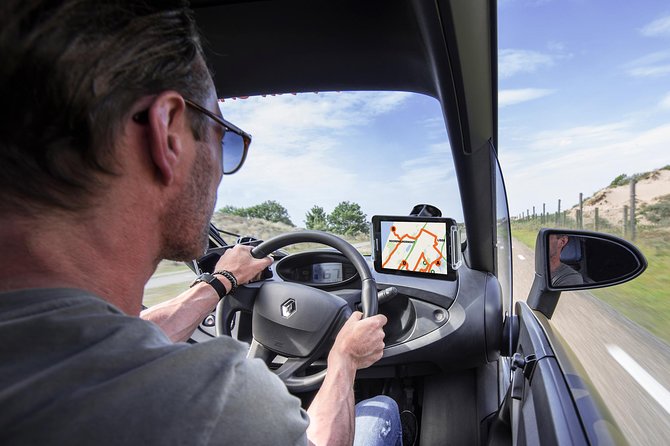 Drive it yourself electric Dutch Countryside GPS audio tour - The electric vehicle changes the experience