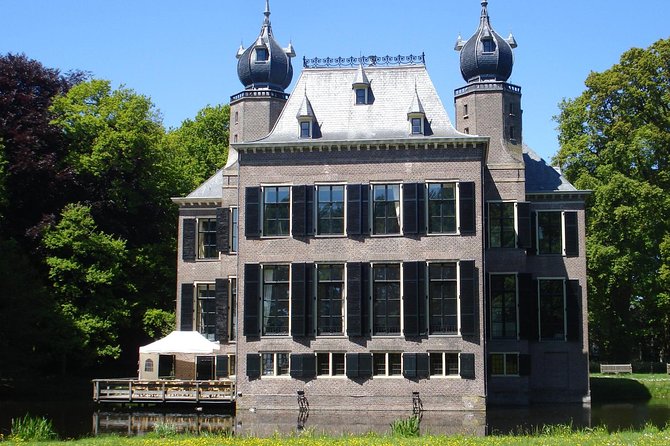 Drive it yourself electric History and Castle GPS audio tour - Huys te Warmont and its 18th-century estate