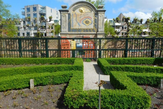 e-Scavenger hunt Groningen: Explore the city at your own pace - The first four stops: museum, garden, market, tower