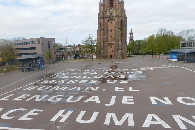 e-Scavenger hunt Leeuwarden: Explore the city at your own pace - Starting beside De Oldehove