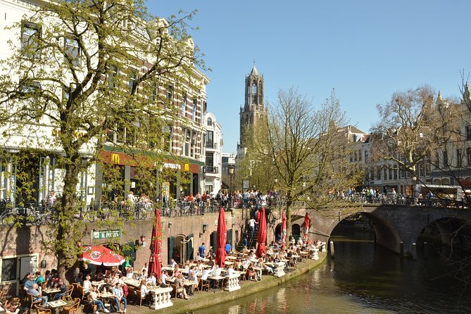 e-Scavenger hunt Utrecht: Explore the city at your own pace - Domplein, churches, and Utrecht’s oldest stories