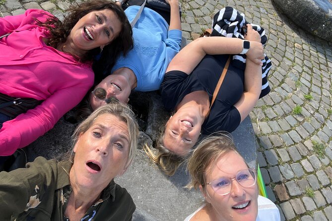 e-Scavenger hunt Zierikzee: Explore the city at your own pace - The Sint-Lievensmonstertoren rises above the route