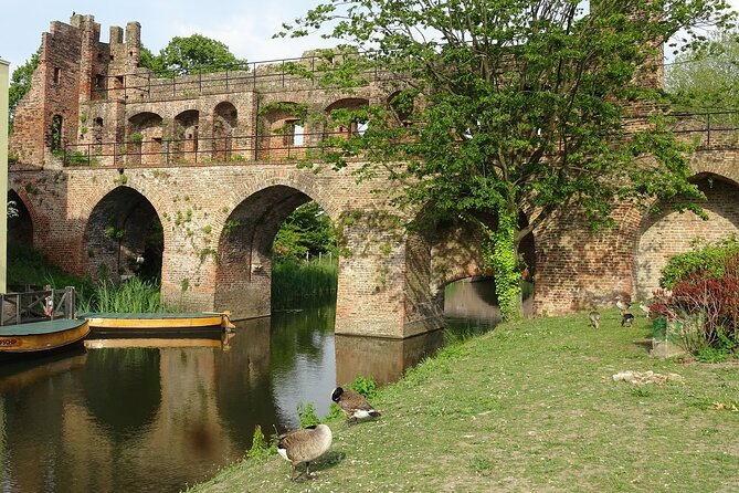 e-Scavenger hunt Zutphen: Explore the city at your own pace - Zaadmarkt and the 1549 house called Het Bolwerck
