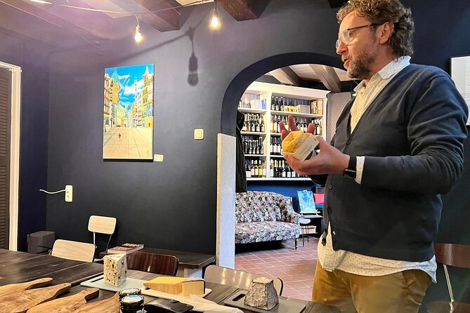 Exclusive Cheese Walk & Dutch Wine Discovery - Passing the Anne Frank House and the Jordaan