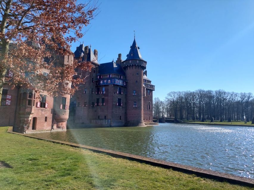 From Amsterdam: Castle De Haar Guided Tour - Gardens, water views, and the broad park