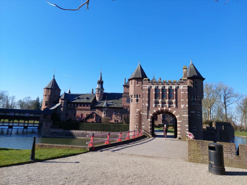 From Amsterdam: Castle De Haar Guided Tour - Lunch at the castle restaurant