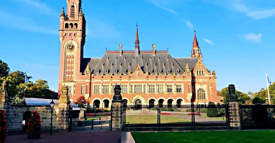 From Amsterdam: Day Tour to Rotterdam, Delft and The Hague - Rotterdam: a port city rebuilt in a new style