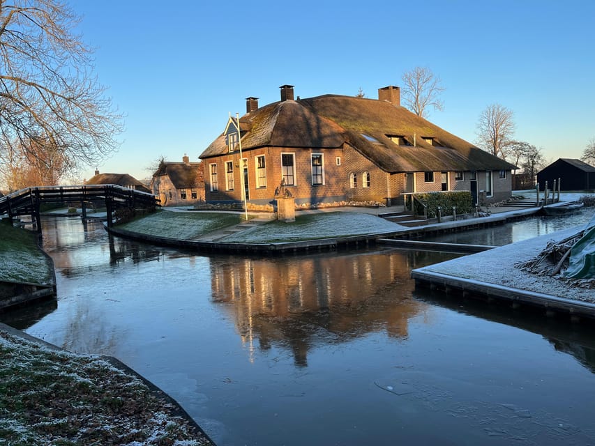 From Amsterdam: Giethoorn Small Group Tour with Boat Ride - Who should book this Giethoorn tour?