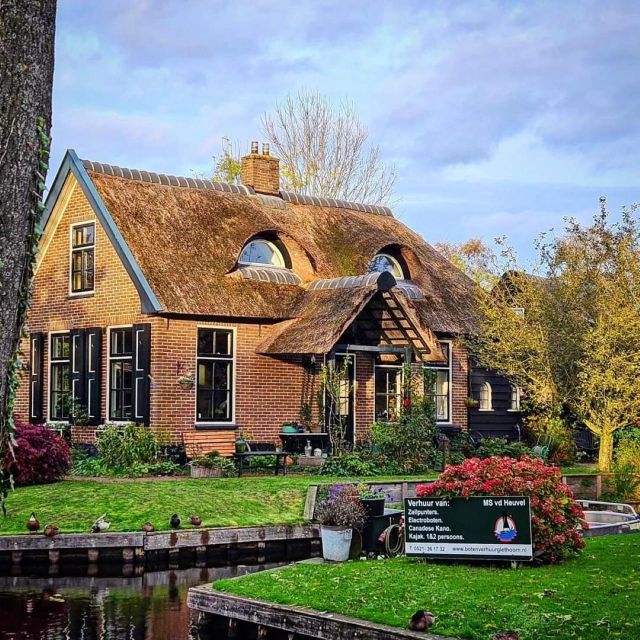 From Amsterdam: Giethoorn & Zaanse Schans Tour w/ Small Boat - Key points to know before booking