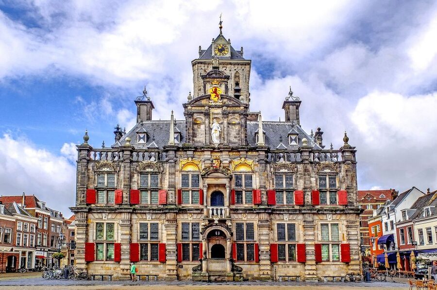 From Amsterdam: Guided Trip to Rotterdam, Delft & The Hague - The Hague: government, royalty, and international courts