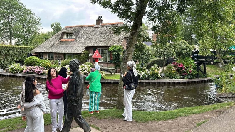 From Amsterdam to Giethoorn Day Trip - The 90-minute ride through the Dutch countryside