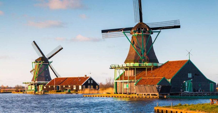 From Amsterdam: Windmills of Zaanse Schans Tour - Who will enjoy this tour most