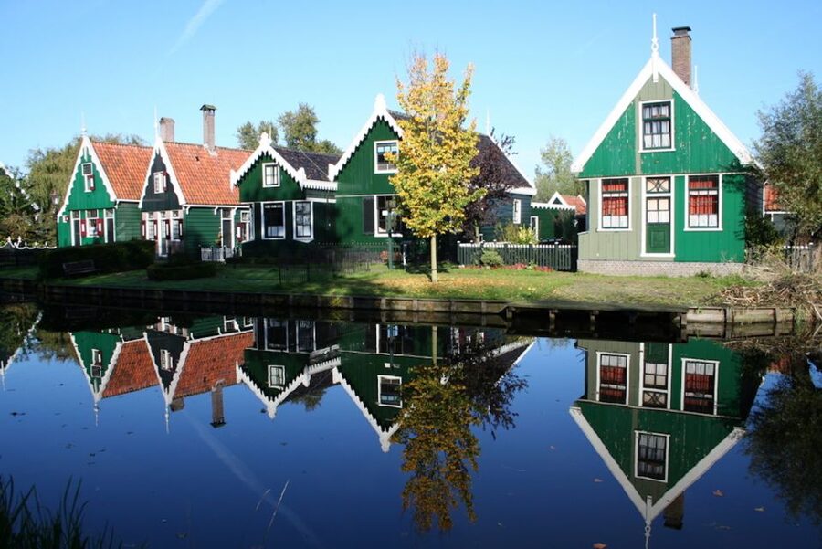 From Amsterdam: Windmills of Zaanse Schans Tour - Making good use of the free time