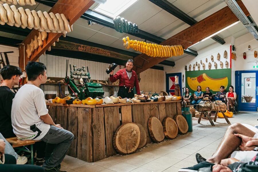 From Amsterdam: Zaanse Schans, Edam, & Marken Full-Day Trip - Who should book this day trip?