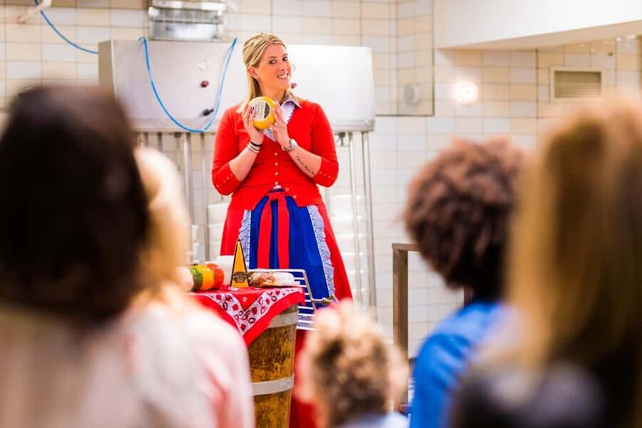 From Amsterdam: Zaanse Schans, Volendam, and Marken Day Trip - The clog-making demonstration