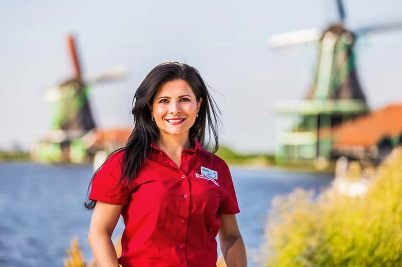From Amsterdam: Zaanse Schans, Volendam, and Marken Day Trip - Classic or all-inclusive: which version is better?