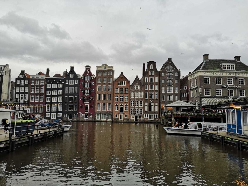 From Brussels: Day Trip to Amsterdam with Canal Boat Cruise - Arriving in Amsterdam and getting oriented