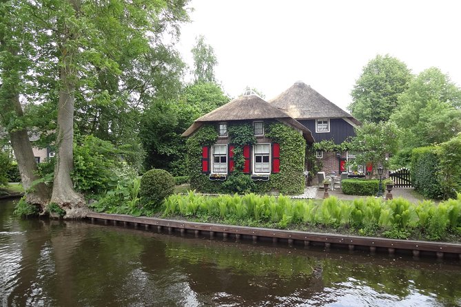Giethoorn, Zaandam & Zaanse Schans Day Tour w/ Small Boat Ride - What the 4.6 rating gets right
