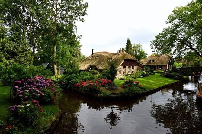 Giethoorn, Zaandam & Zaanse Schans Day Tour w/ Small Boat Ride - Wooden clogs: a short demonstration with a useful reality check