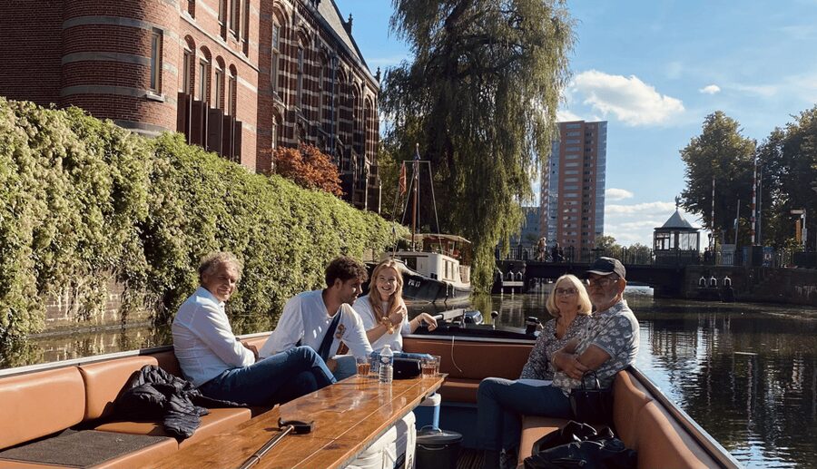 Groningen: City canal cruise (with unlimited drinks) - Music, Company, and the Shared-Boat Format