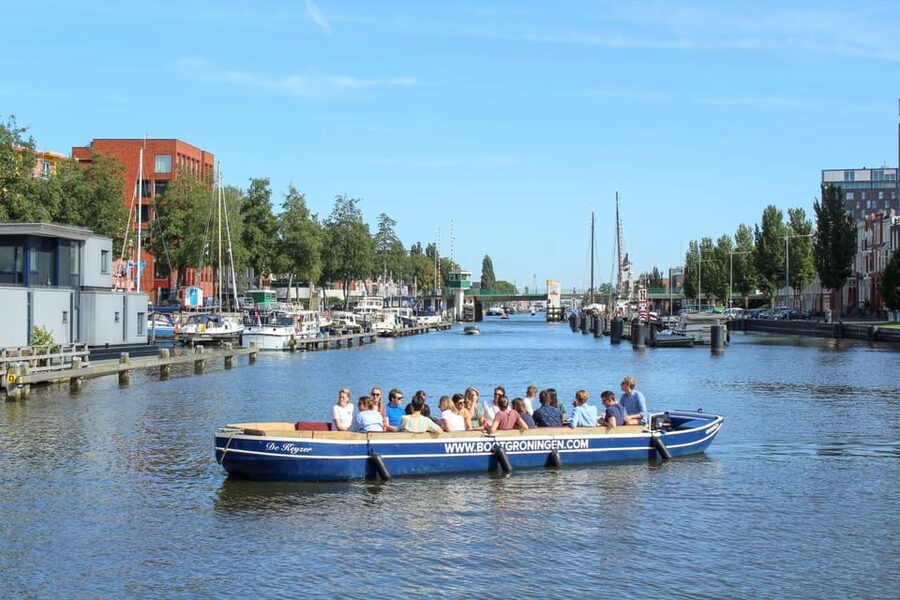 Groningen: Evening Cheese and Wine cruise - Practical Details for the Boat
