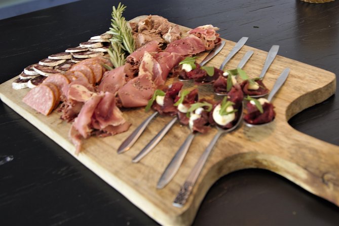 Guided Food Tour Haarlem (4-8 guests) - Old City - Timing, meeting points, and the end of the walk