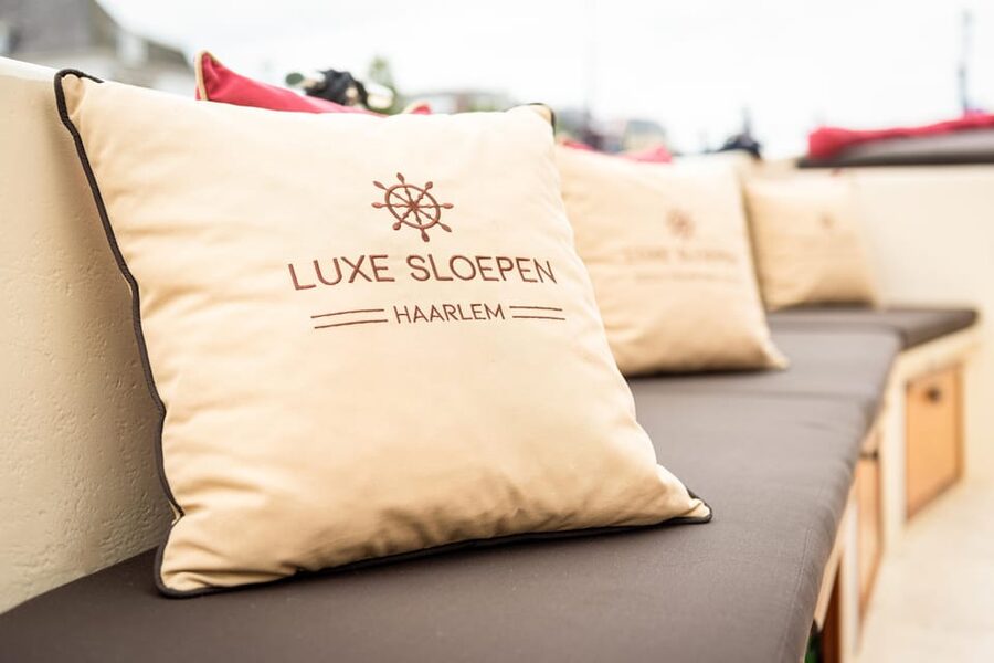 Haarlem: Guided Highlights Canal Cruise on Open Boat - Leidsevaart and Raamvest