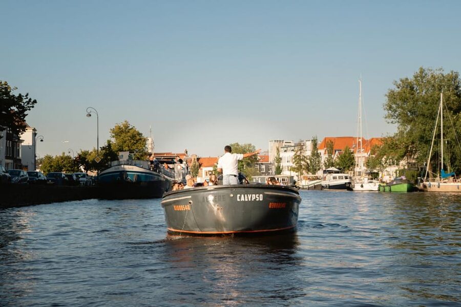 Haarlem Private Canal Tour with Bites and Unlimited Drinks - Is $46 a fair price?