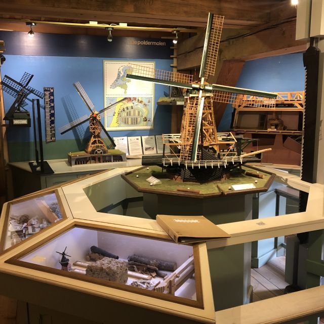 Haarlem: Windmill 'De Adriaan' Guided Tour - How the volunteer guides shape the experience