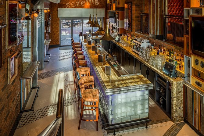 Hard Rock Cafe Amsterdam with Set Lunch or Dinner - Small details that can improve your visit
