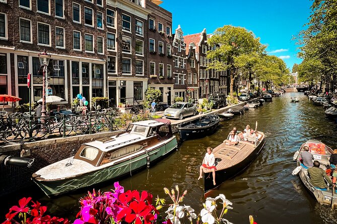 Humans of Amsterdam: Cultural Walking Tour incl. meeting 2 locals - Finishing with a beer at Brouwerij de Prael