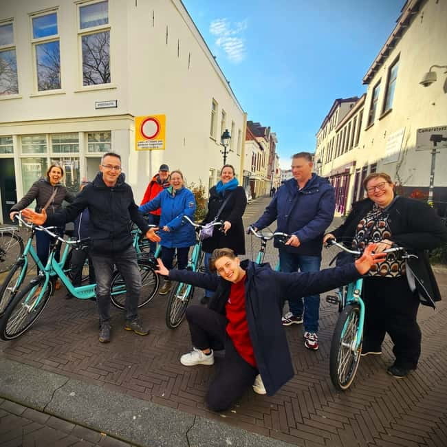 Interactive Safe 2,5hr Bike tour with Entertaining Guide - Five things to know before you pedal away