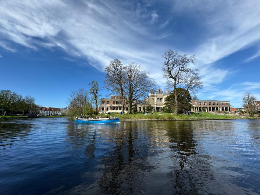 Leiden: Cruise through the Historic City Center with Guide - Low Bridges and Hands-On Navigation
