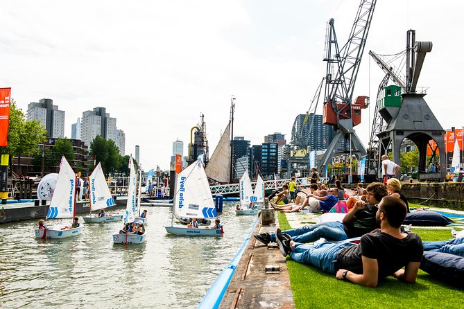 Maritime Museum Rotterdam - Start at Leuvehaven and choose your pace
