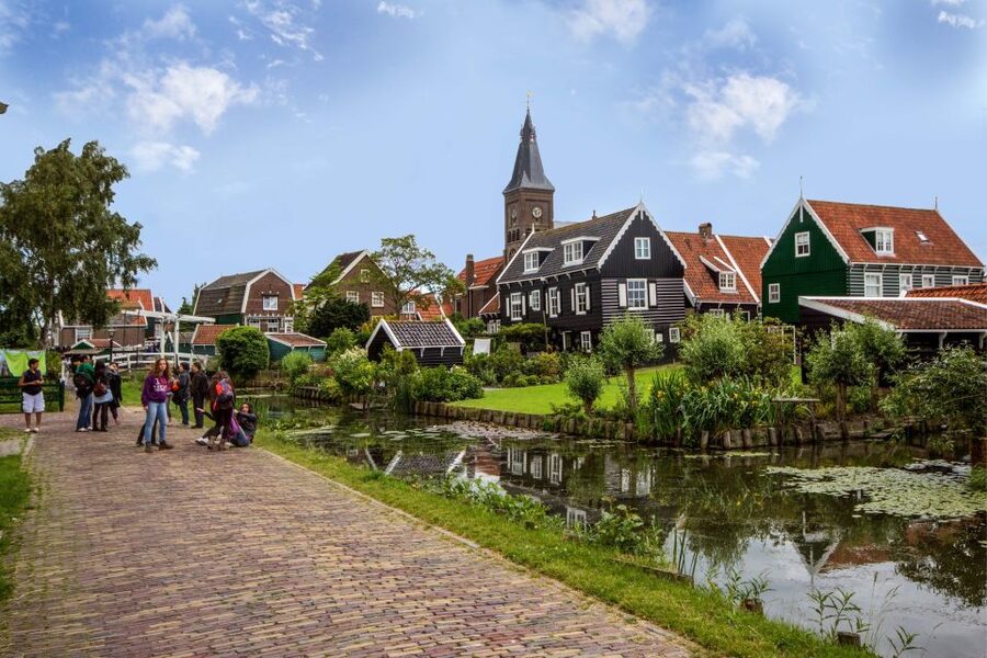 Marken, Volendam and Edam: Private Full-Day Tour - Who should book this countryside outing?