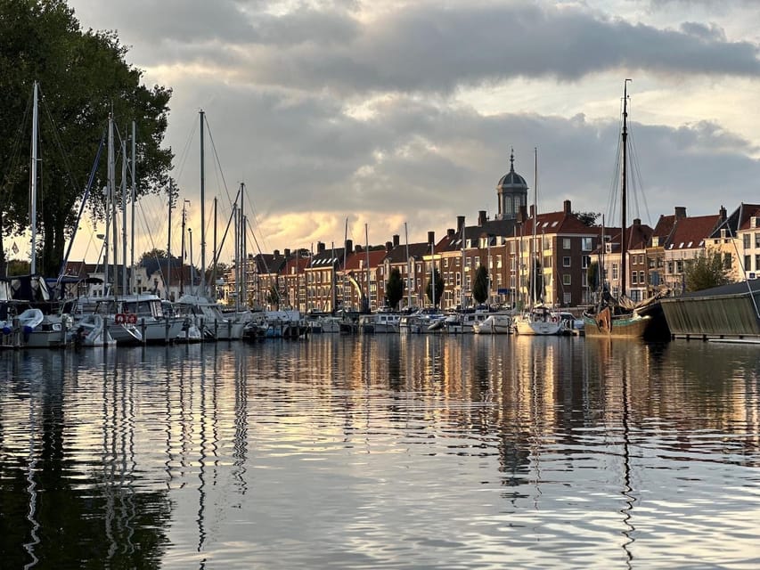 Middelburg: City Canal Cruise - The VOC Building and Middelburg’s Trading Past