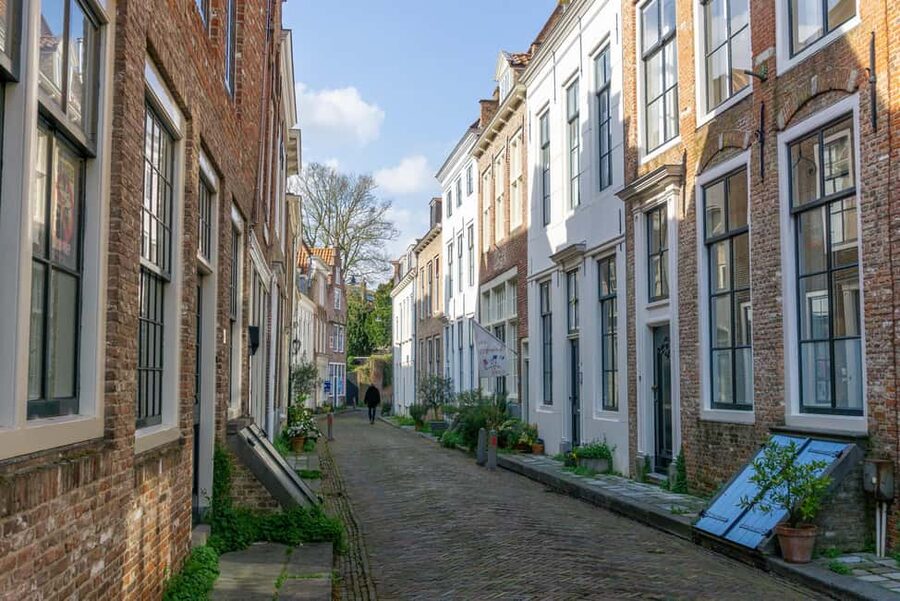 Middelburg: Guided City Walking Tour - Abbey towers and the view of Long John