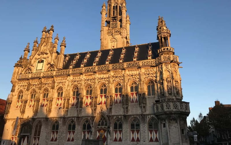 Middelburg: Guided Tour Townhall - Meeting at Middelburg’s Markt
