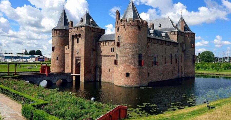 Muiden: Entry Ticket to Muiderslot Castle - Key points to know before you go