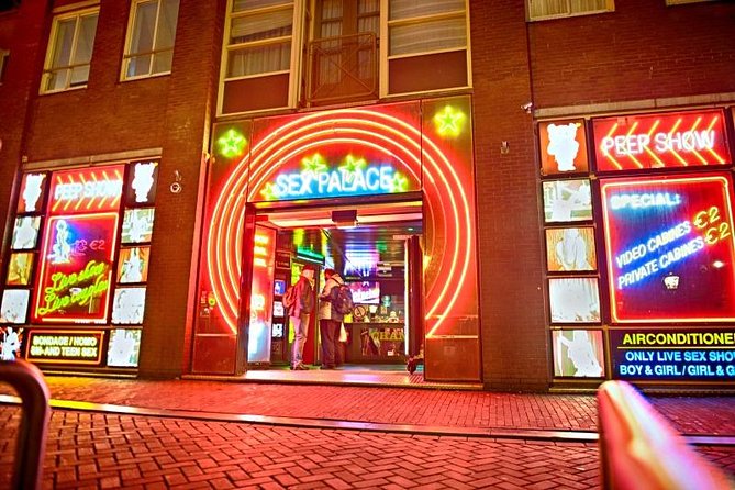 MUST DO: Amsterdam's Red Light District tour with a local - What this Amsterdam evening walk is really about