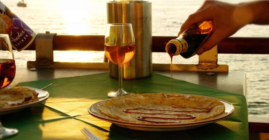Nijmegen: River Cruise with All-You-Can-Eat Dutch Pancakes - The first stretch on the Waal
