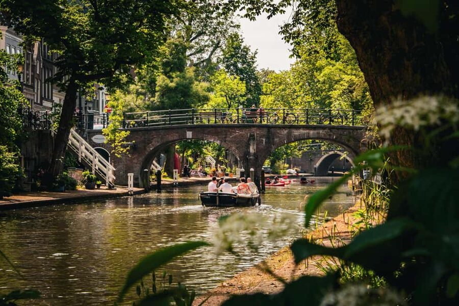Our Utrecht City Tour (Limited group size & optional Lunch) - Utrecht’s canals work on two levels