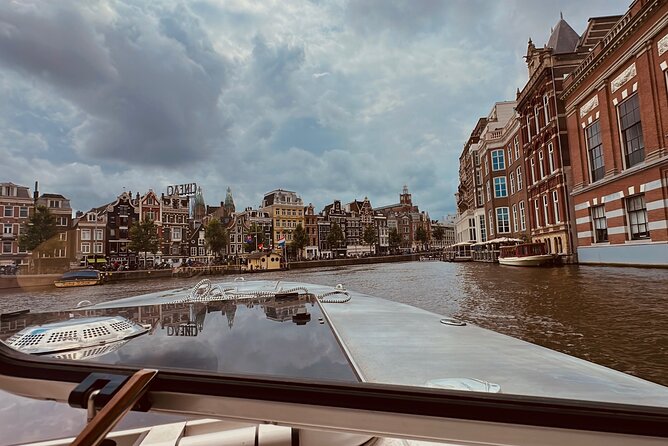 Private All-Inclusive Cruise with Captain - What this Amsterdam canal cruise feels like