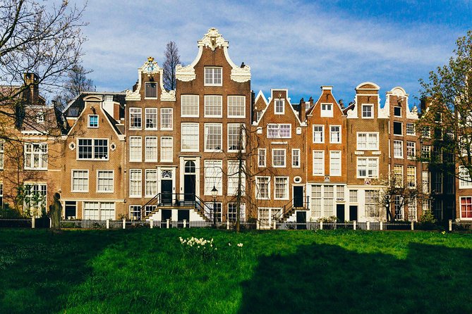 Private City Kickstart Tour: Amsterdam - Begijnhof and the flower market