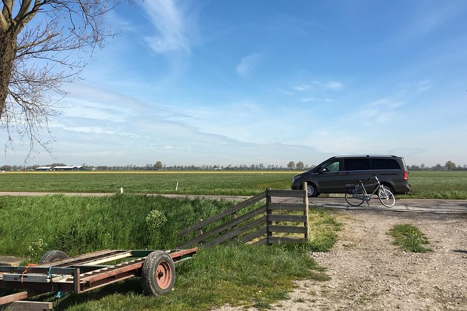 Private daytour from Amsterdam into the Countryside - Private Vehicle Comfort and Group Size