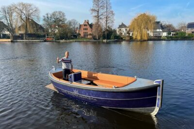 Private Electric Boat Rental in Haarlem (No License Required)