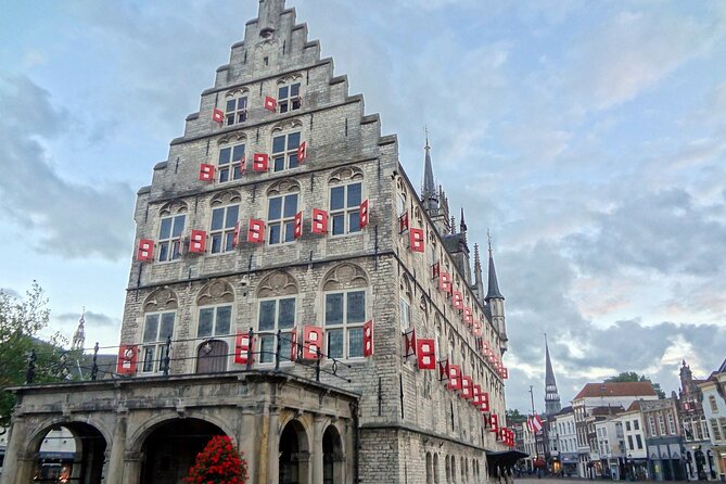 Private Tour to Kinderdijk and Delft / Leiden / Hague / Gouda - Should you book it?